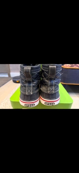 Продам мужские осенние ботинки от Crocs