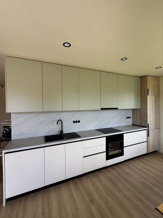 Mobilier la comanda, mobila bucatarie, living, dressing personalizata