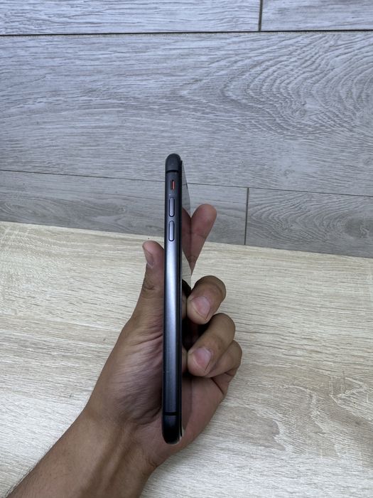 Продаю iphone 11 64 gb