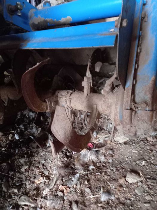 Tractor, freza, caruta