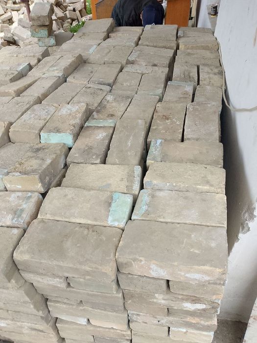 Гишт Николай сариги сотилади 5000 дона