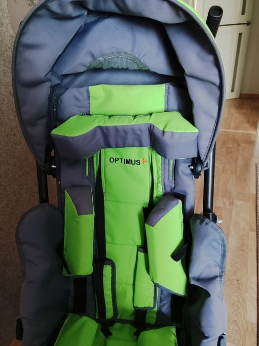 Продам детскую инвалидную коляску