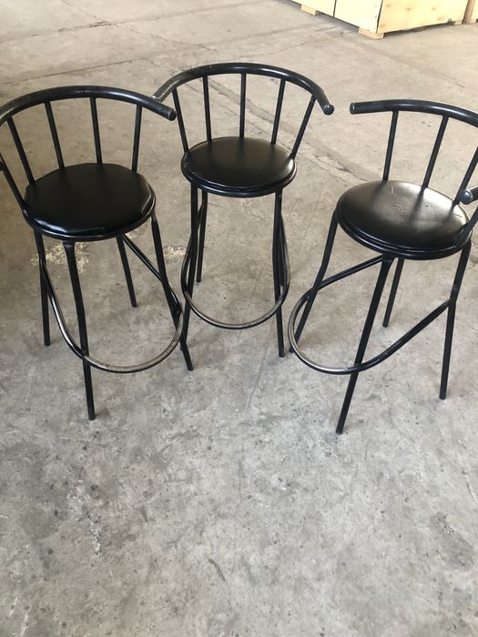 Продам барные стулья