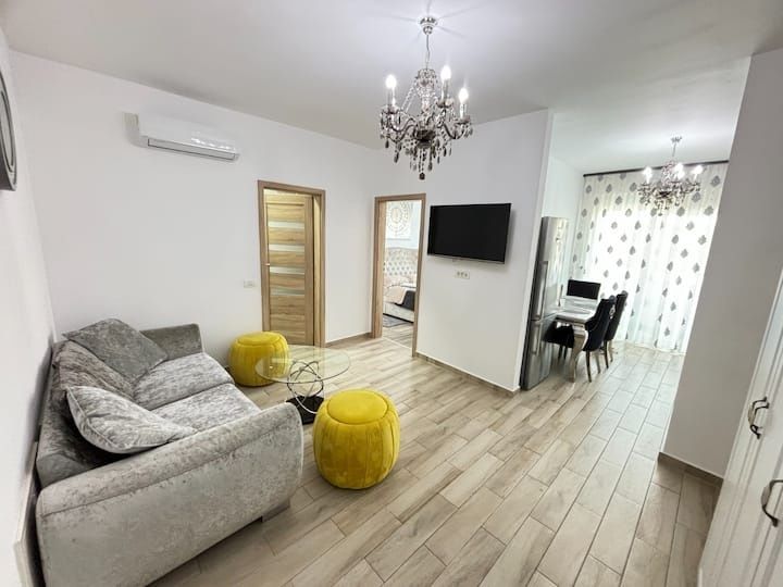 Apartament cu 3 camere, terasa si loc de parcare