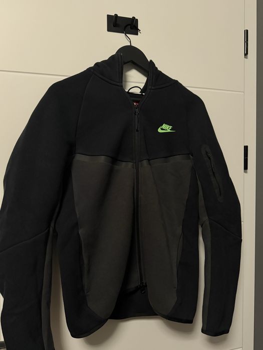 Nike Tech горнище