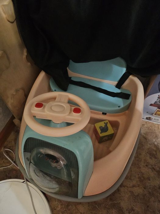 Продам машинку б.у не ездит