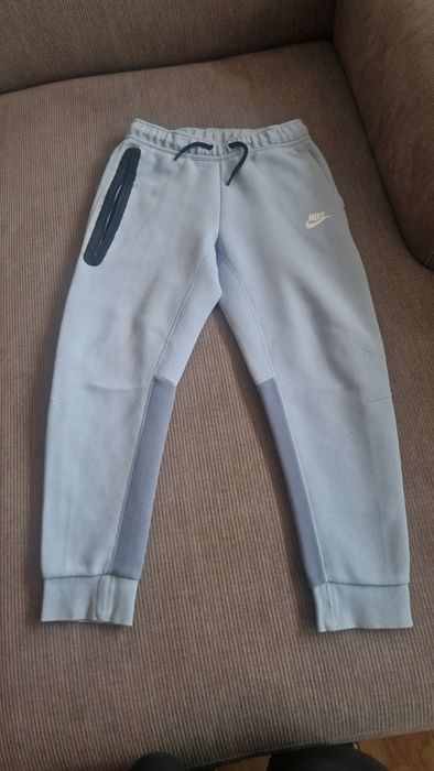 Pantalini nike tech albastri originali