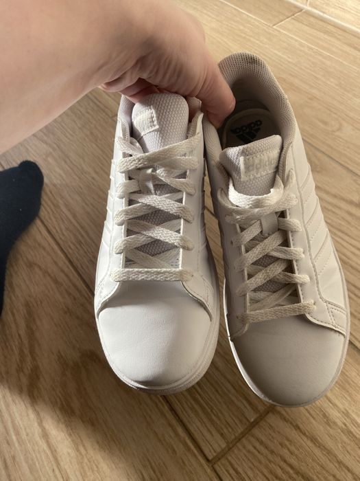 Adidasi femei 36