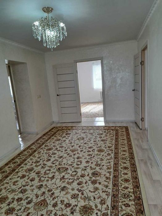 Уй сатылады. Сарыозек жагында.