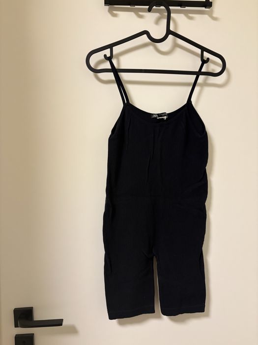 ZARA спортни гащеризони