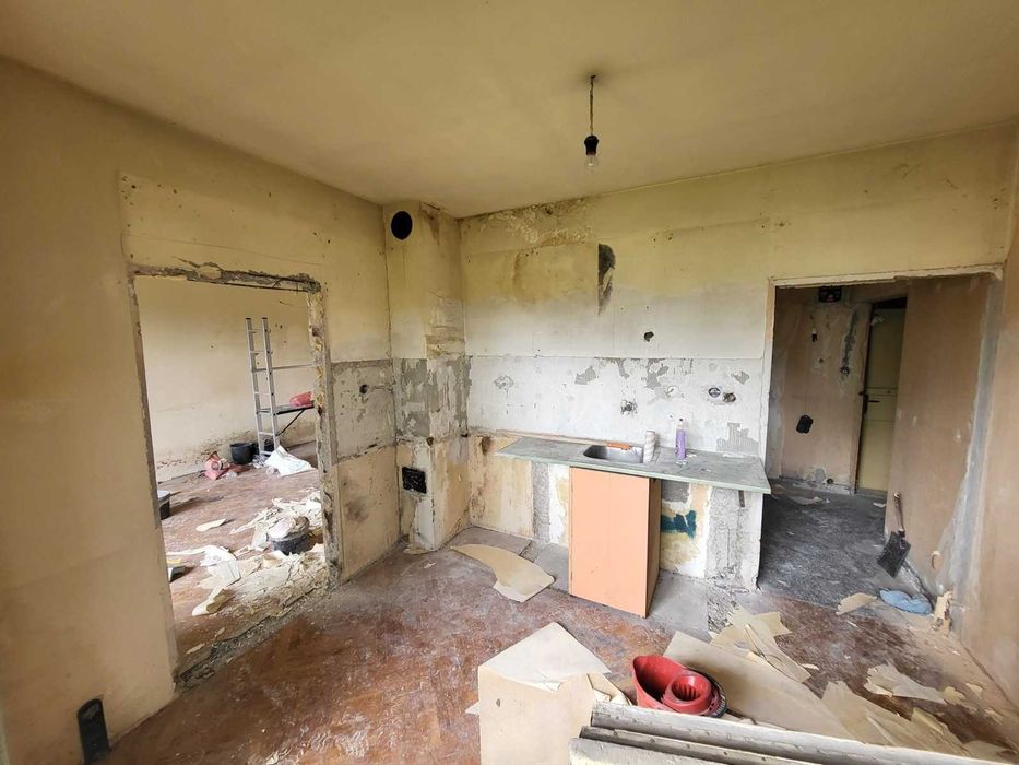 Продава се Двустаен апартамент в Пловдив, Христо Смирненски - 80 кв.м за 1250 €/кв.м - Снимка #2