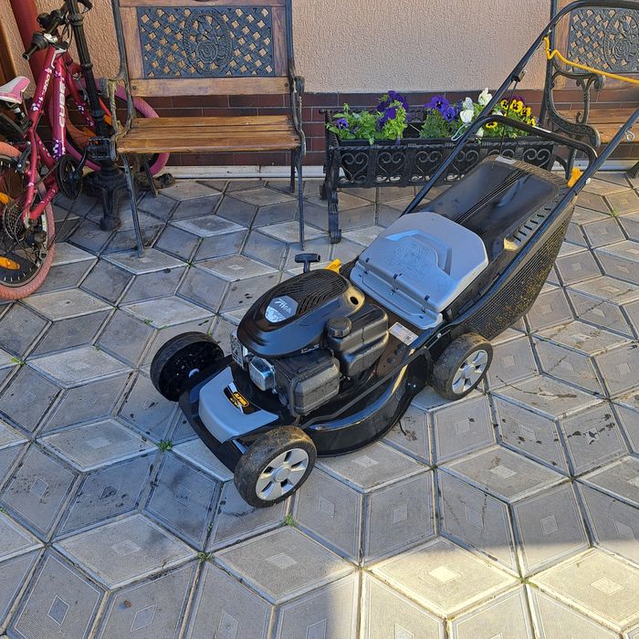 Masina de tuns iarba Stiga 2023