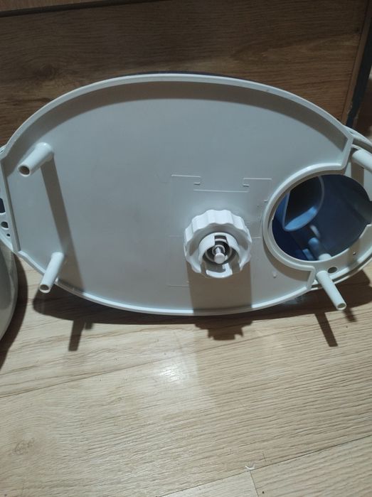 Umidificator cu abur cald DeLonghi UH700M ca nou