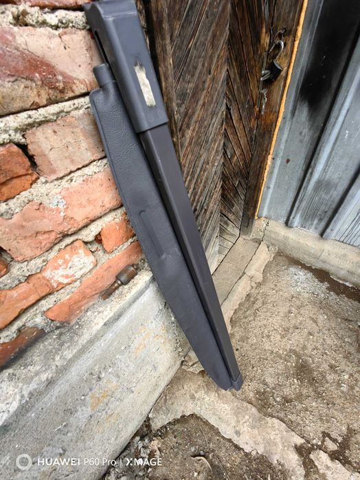 Продавам щора за багажник Mercedes A class 1997-2002