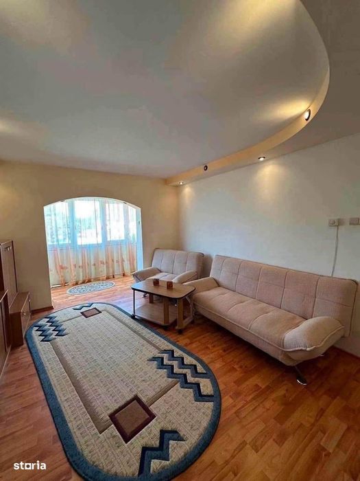 De vanzare apartament 3 camere, 2 balcoane, zona Roman Voda 71900euro
