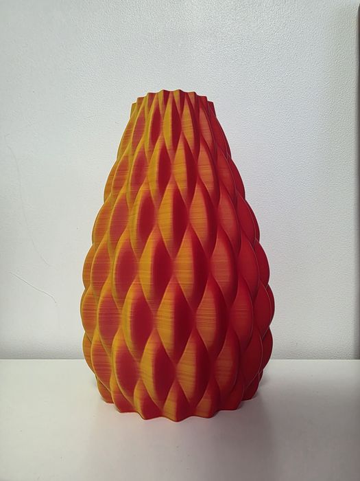 Vaza 3D multiple dimensiuni si culori