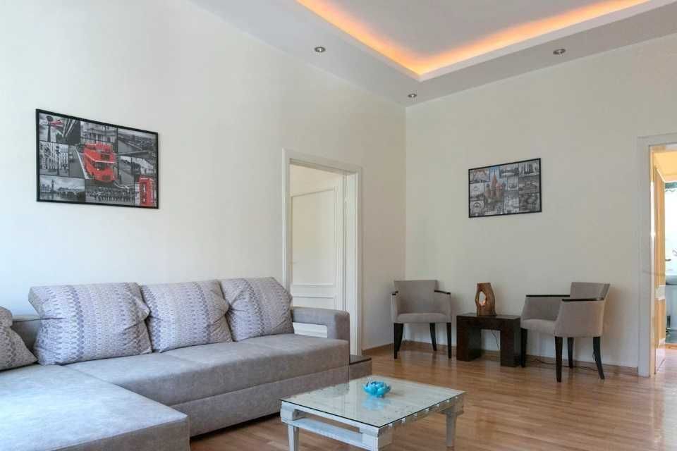 Дава се под наем Двустаен апартамент в София, Дианабад - 74 кв.м за 372.3 € - Снимка #1