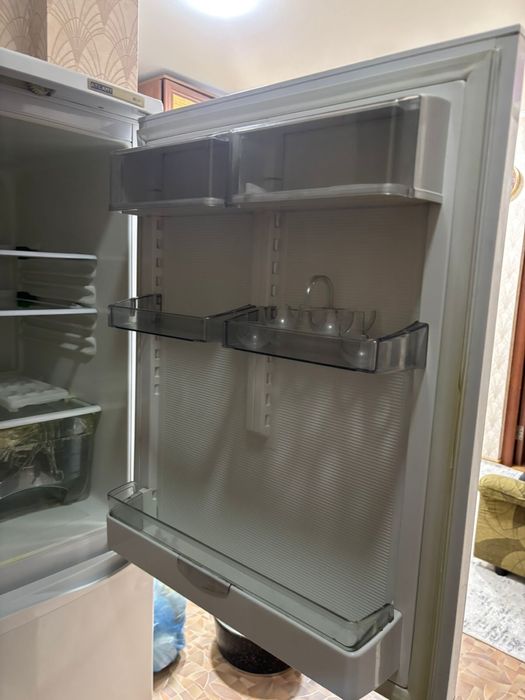 Продам холодильник