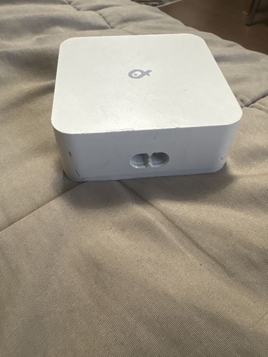 Stație de încărcare USB multiplă Poss 4 porturi (cu cablu de alimentare inclus