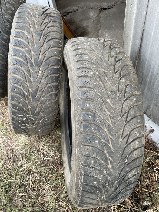 Комплект зимних шин R17