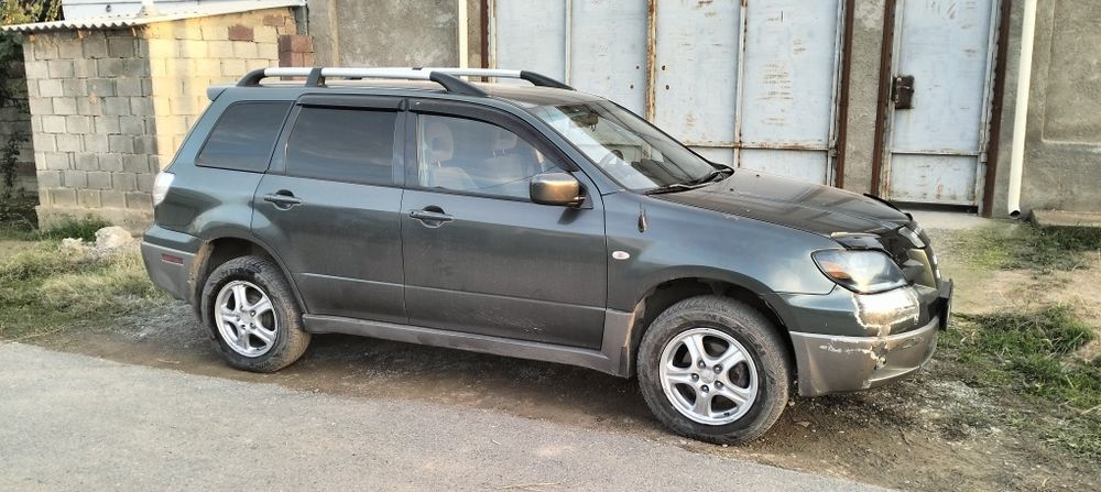 Митсубиси аутландер