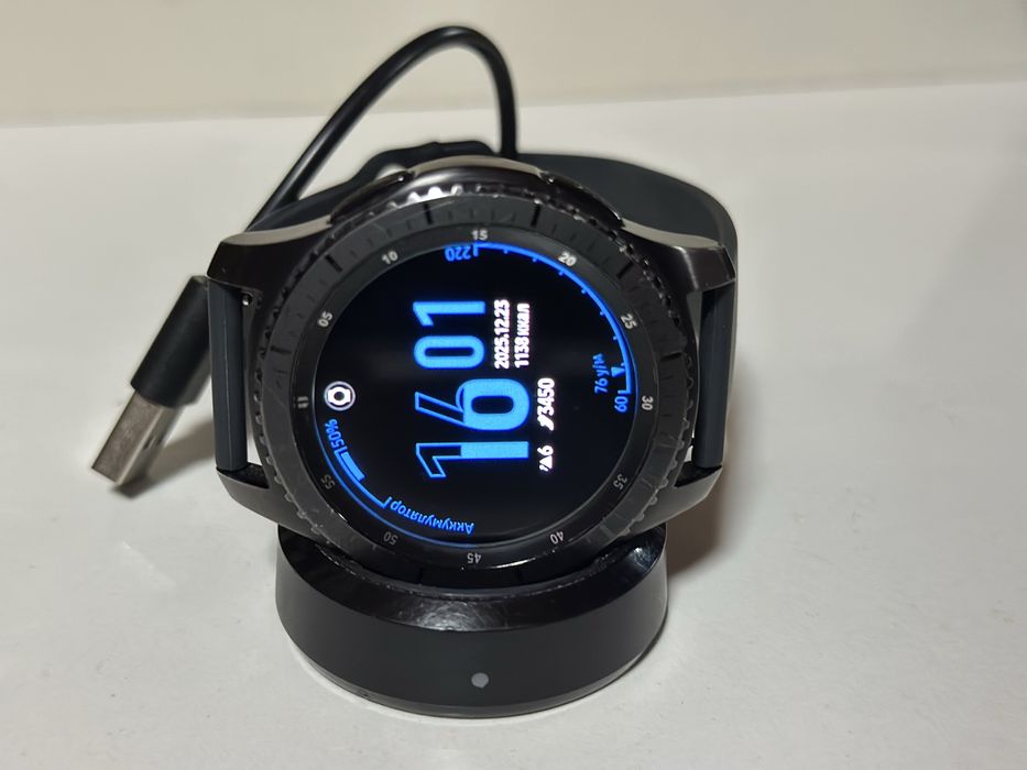 samsung watch S3 Sotladi idyal sostyanda