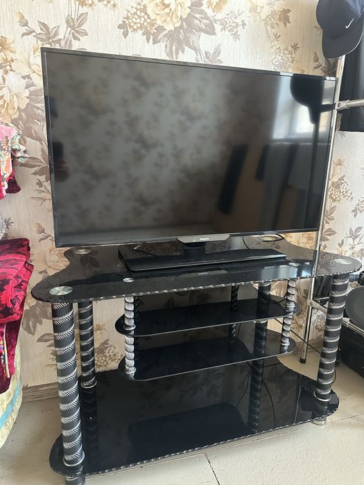 Телевизор Philips в хорошем состоянии