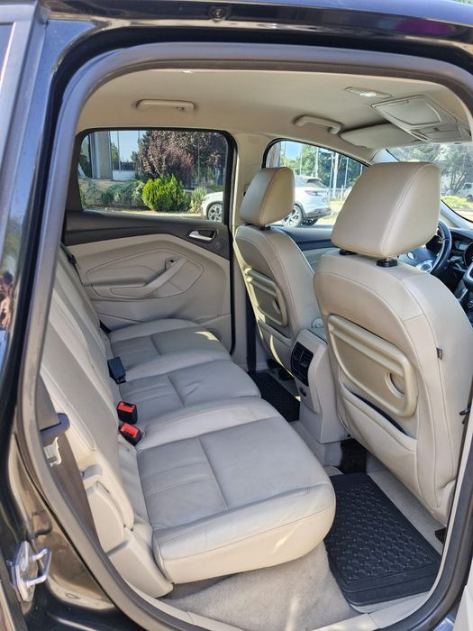 Ford C-Max an fabricație 2011