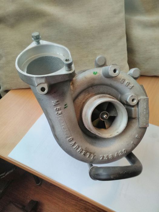 Turbosuflantă motor diesel 2500 cmc