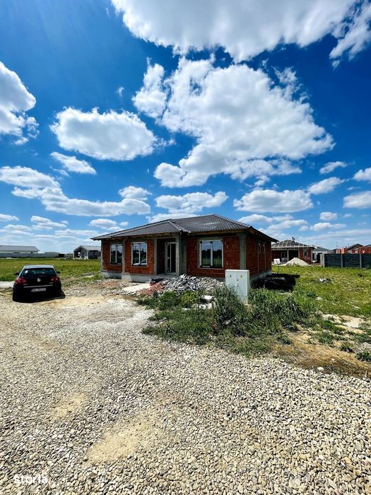 Casă parter semifinisatǎ Sântandrei – 500 mp teren