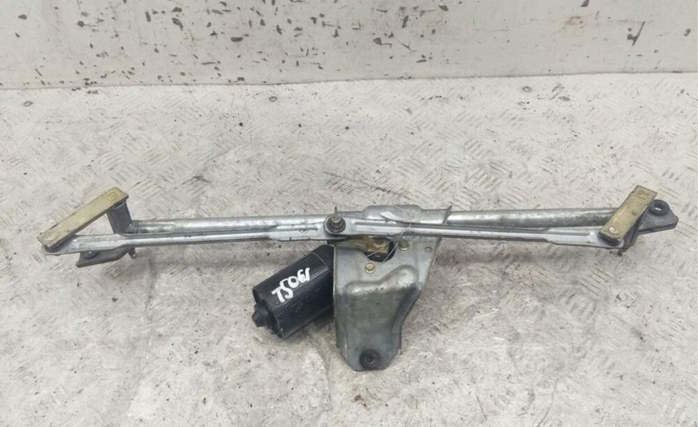 Продам трапецию дворника гольф 3/Венто