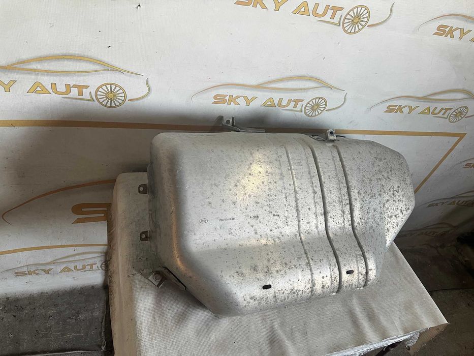 Scut protectie rezervor Adblue Range Rover / Jaguar cod K8D2-9D212-BB