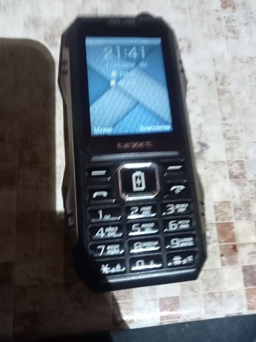 Телефон для связи