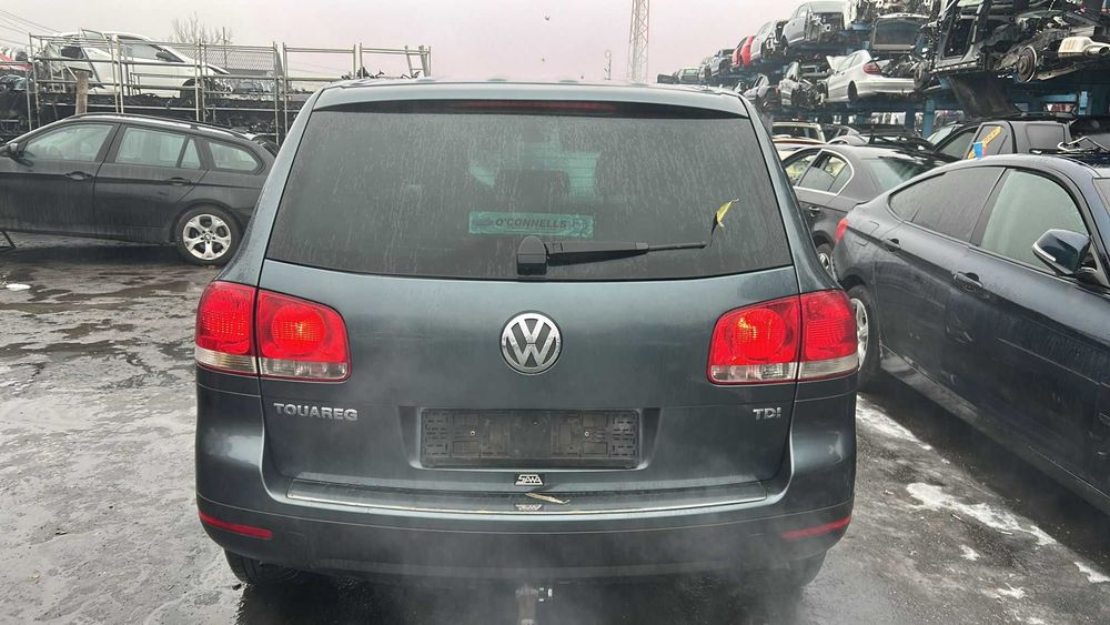Dezmembrez Volkswagen Touareg an 2006 2.5 tdi cod motor blk