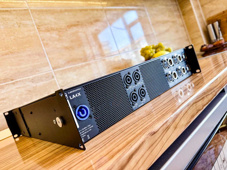 L'Acoustics LA4X, Amplificator / Procesor - Profesional