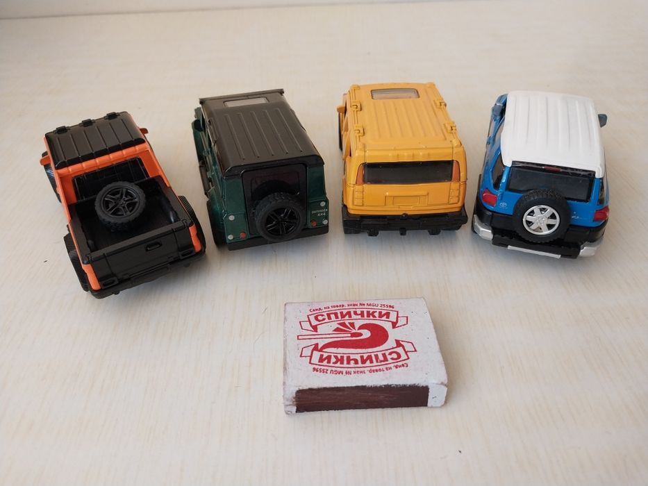 Машинки масштабные металлические