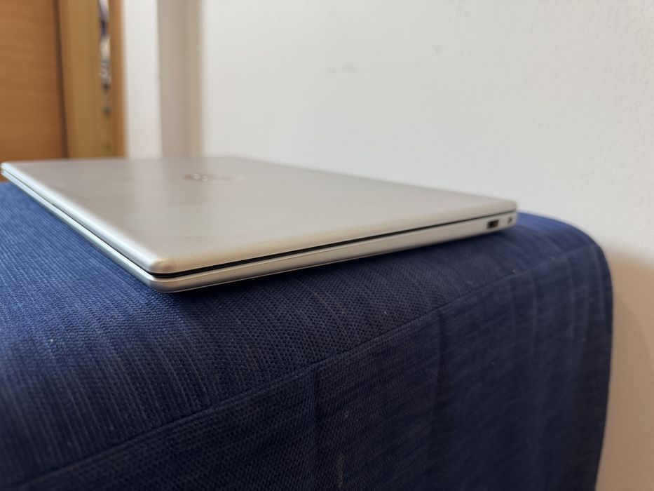 Laptop HP 15 | AMD Ryzen 5 7520U, 16GB DDR5 5500MHz, 512GB NVMe SSD, Autonomie peste 12 ore | Ca Nou, Garanție 1 an