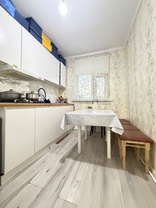 Продается  3-х кос кв в районе  Старого  Сабора