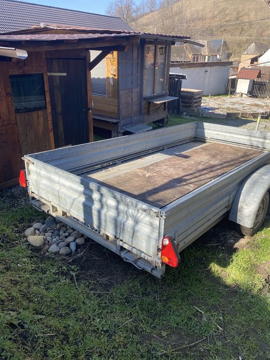 Vand  remorca trailer