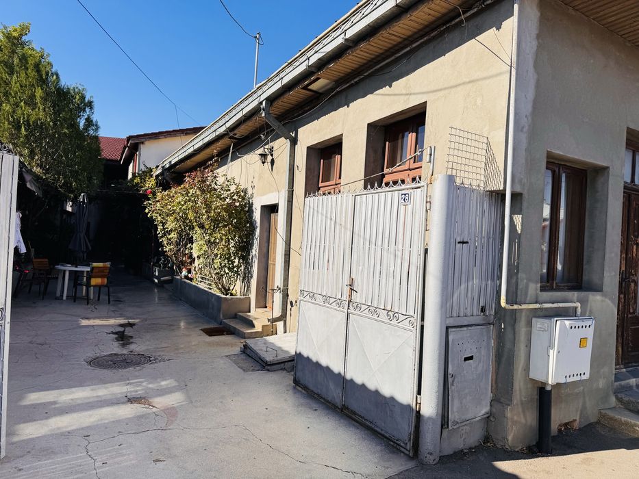 Casa de vanzare zona  centrala