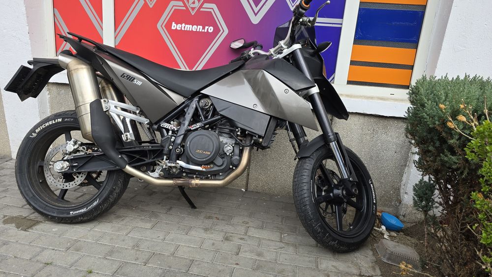 Ktm 690 sm prestige / schimb cu enduro /quad