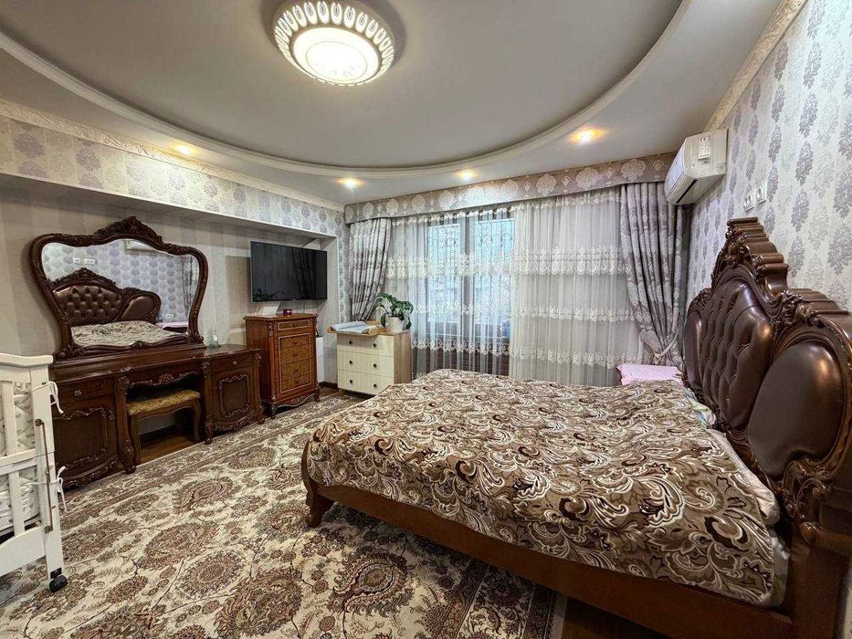 ПРОДАЕТСЯ 3+4/3/4 155м2 на: Ц-5