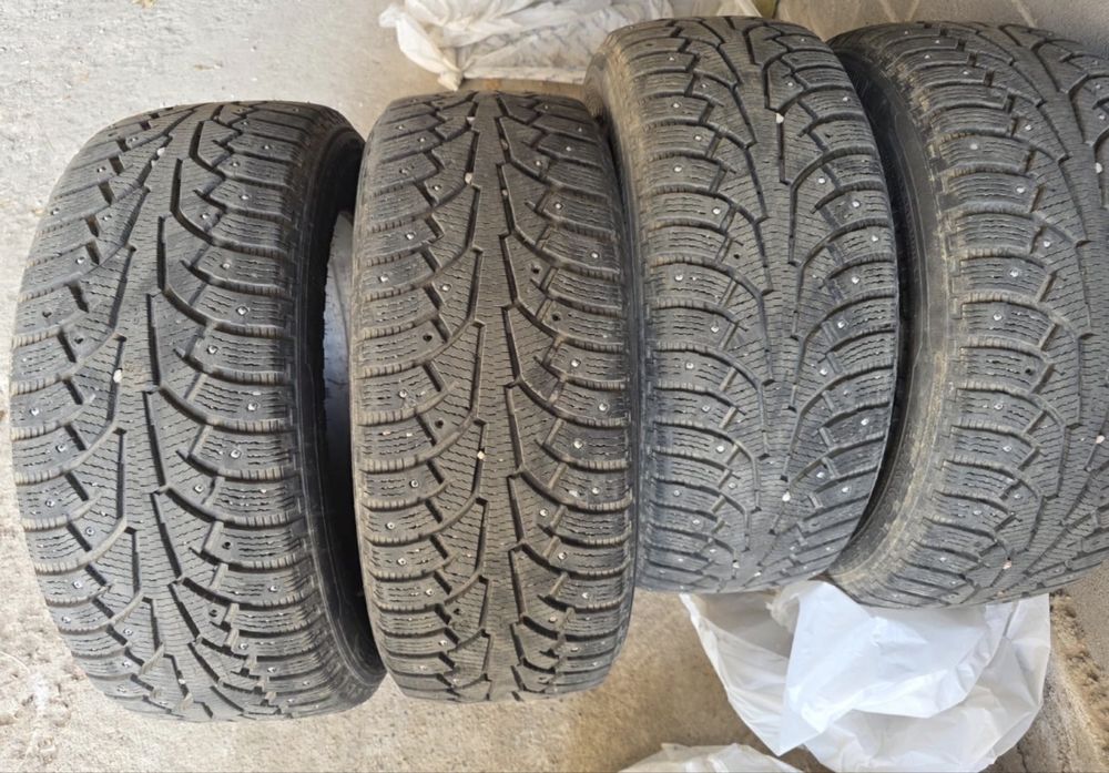 Резина зммняя шипованная 235/55/18