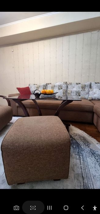 Продаю диван угловой в комплекте.