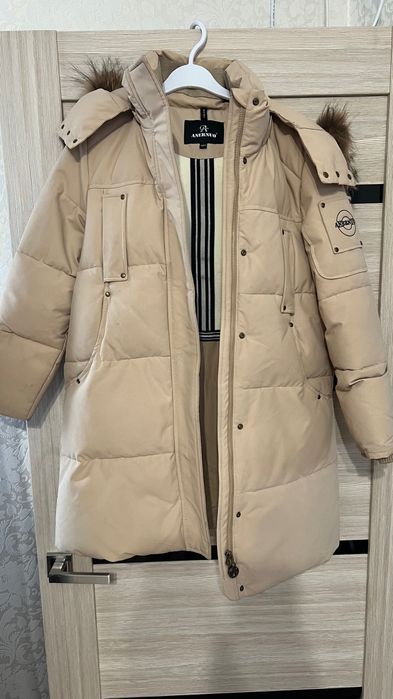 Пуховик детский на зиму.