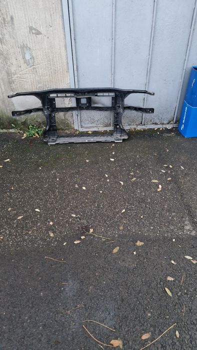 Trager( Calandru) Vw Passat 2006-2010