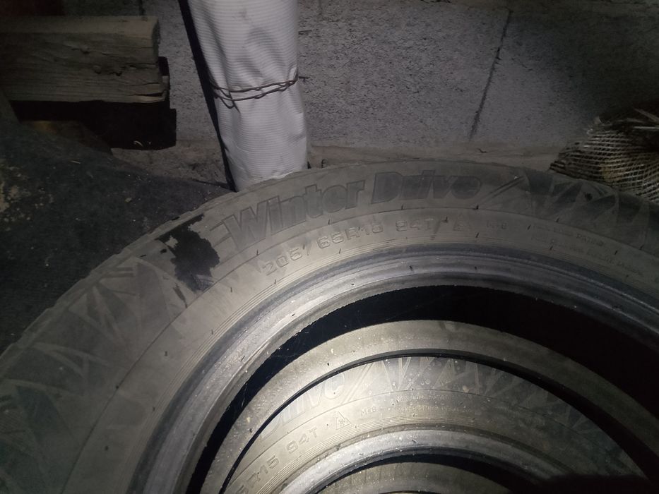 Шины зимние.           .