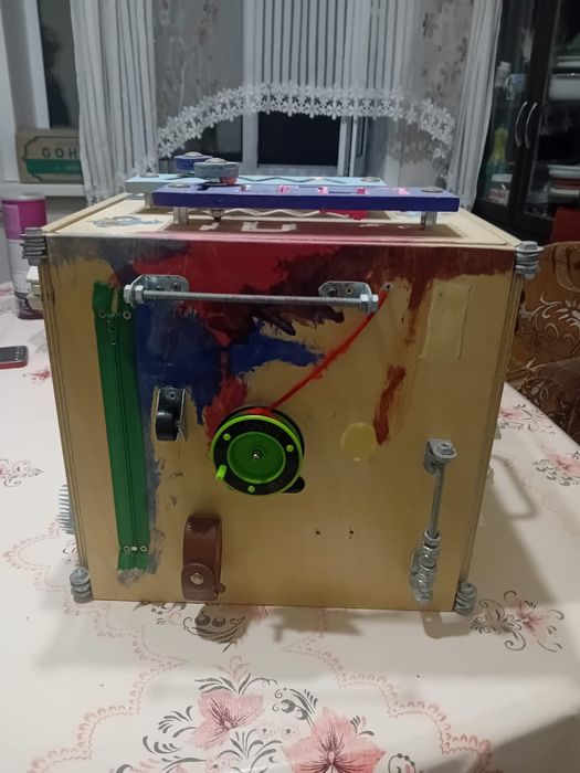 Продам бизиборд детский