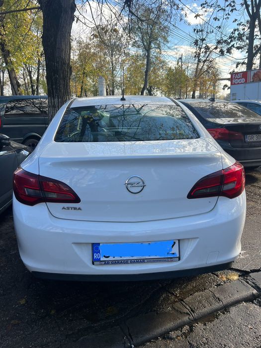 OPEL Astra 2013