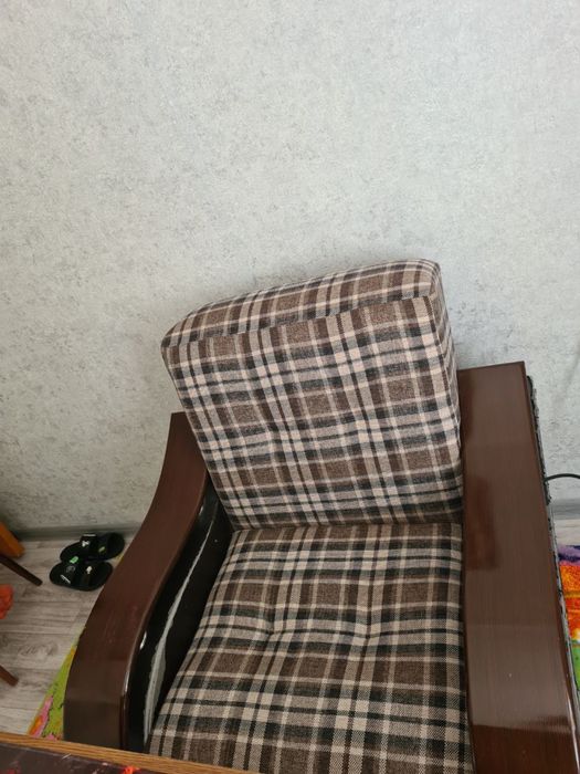диван одноместный